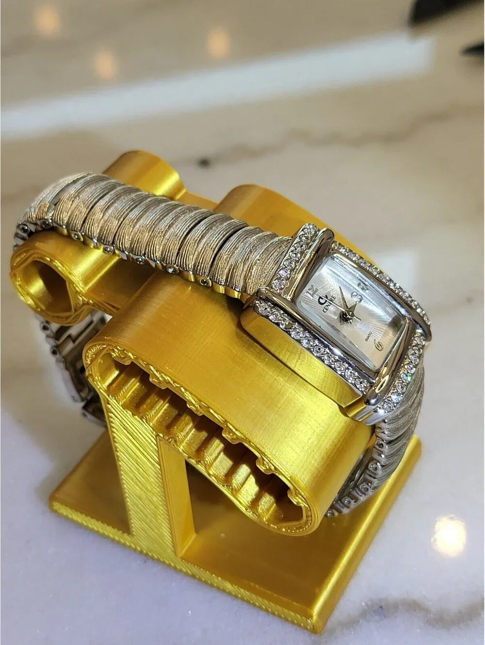 Vtg Cenere Woman’s Watch New Battery Silvertone 7